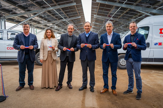 Cover Imagen Noticia: Copec y Carozzi ponen en marcha el proyecto de estacionamientos fotovoltaicos más grande del país