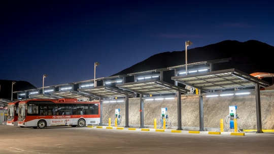 Cover Imagen Noticia: Copec inaugura electroterminal que convierte a Copiapó en la primera ciudad de América con transporte público 100% eléctrico