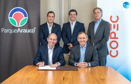 Cover Imagen Noticia: Parque Arauco y Copec Flux firman acuerdo para el desarrollo de tres plantas solares