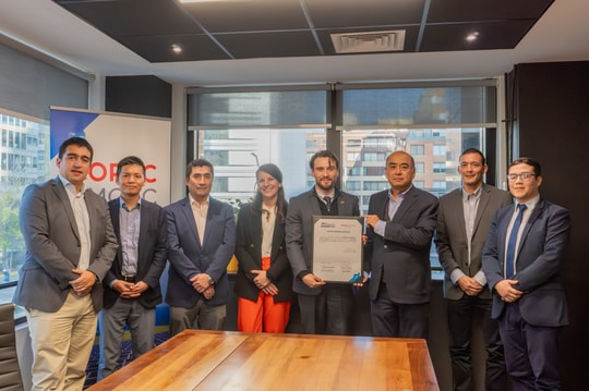 Imagen Noticia: Copec EMOAC y Minera Arqueros firman acuerdo para impulsar el suministro eléctrico 100% renovable