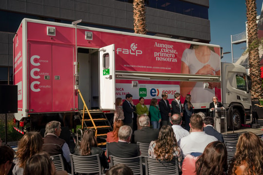 Cover Imagen Noticia: Copec se suma a alianza con FALP para acercar la detección temprana del cáncer de mama a todo Chile