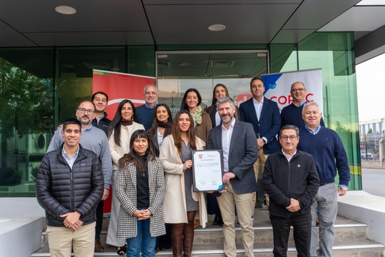 Imagen Noticia: ICB y Copec EMOAC sellan acuerdo de suministro eléctrico 100% renovable