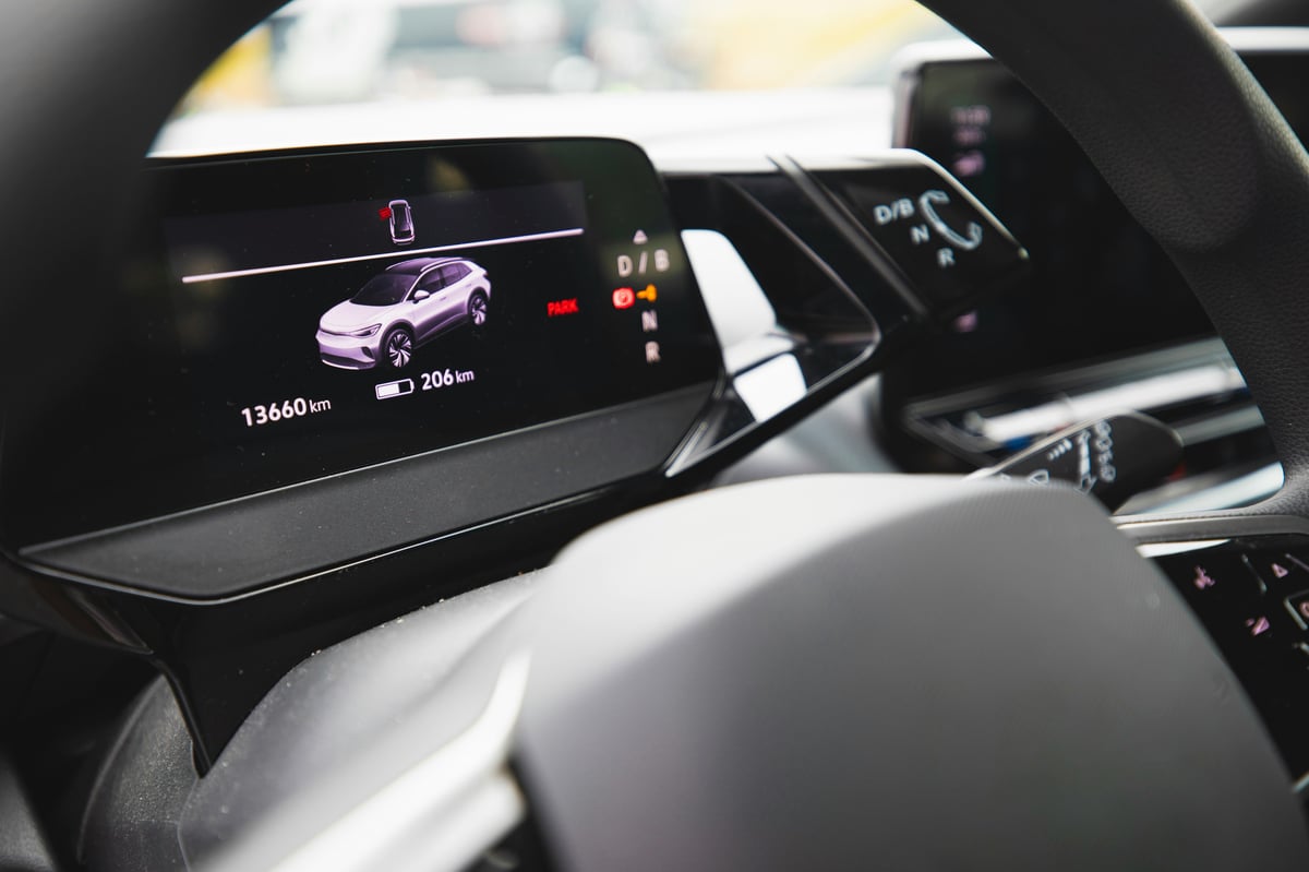 Un día con un auto eléctrico: lo que realmente cambia