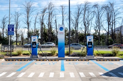 ¿Cuánto cuesta realmente cargar un auto eléctrico en Chile?
