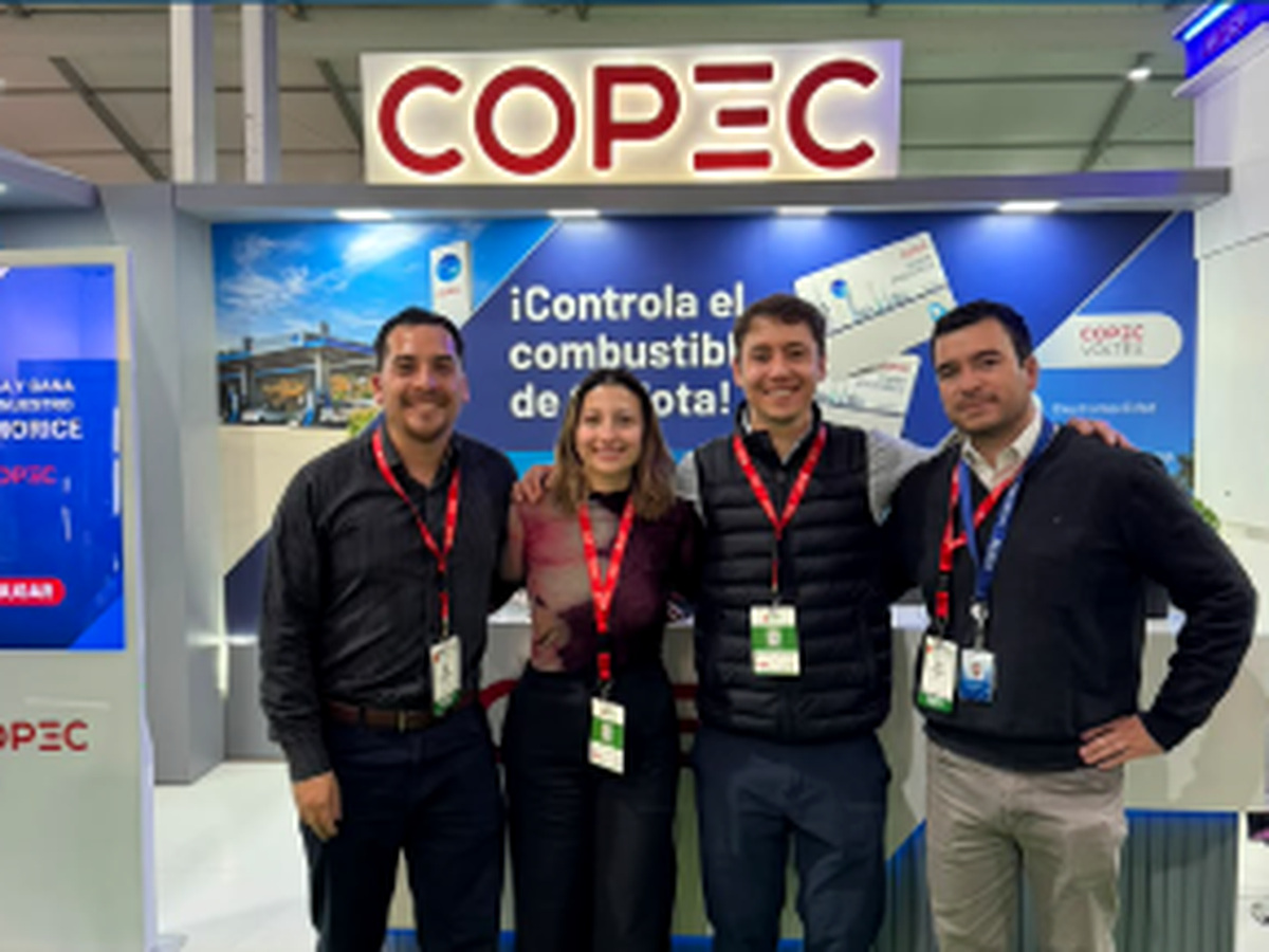 Imagen de portada:  Copec profundiza su vínculo con Bomberos de Chile para continuar acompañando su labor