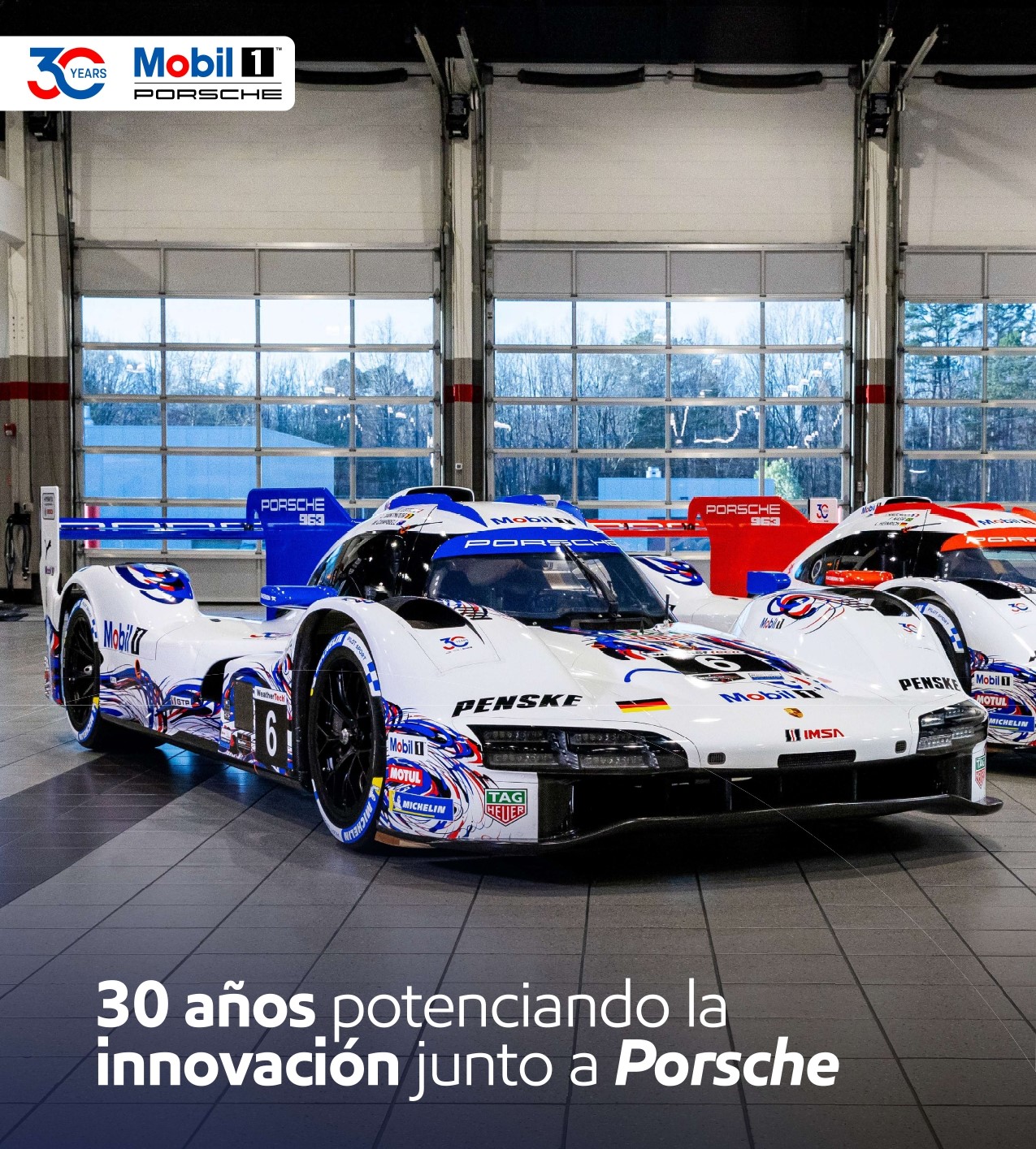 Imagen de portada:  Explora cómo Mobil™ conmemora 30 años de rendimiento junto a Porsche